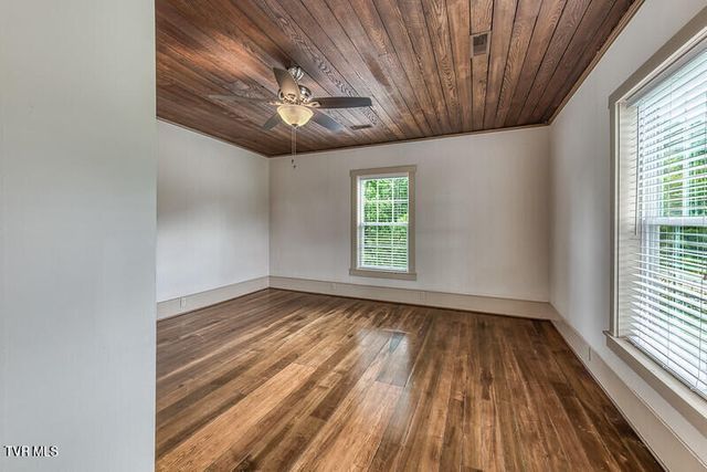 216 Main Street, Roan Mountain, TN 37687