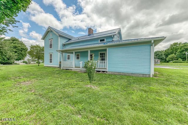 216 Main Street, Roan Mountain, TN 37687