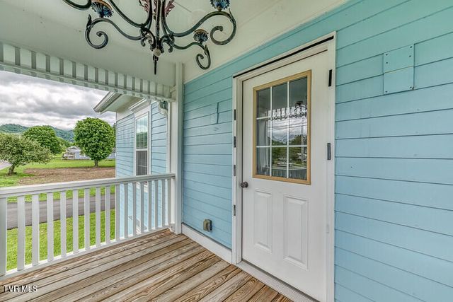 216 Main Street, Roan Mountain, TN 37687