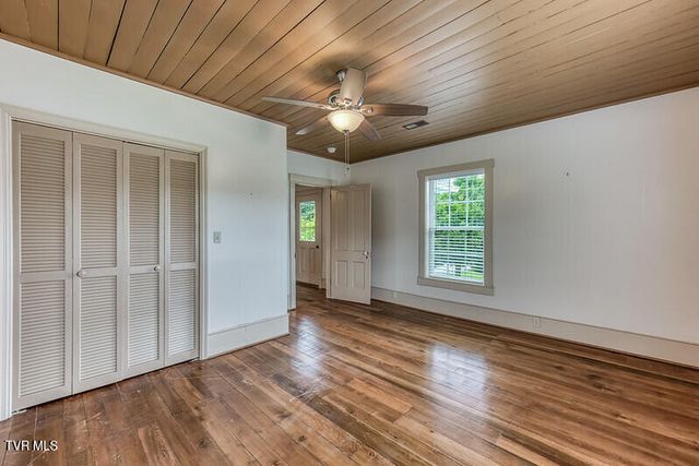 216 Main Street, Roan Mountain, TN 37687