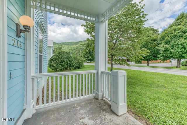 216 Main Street, Roan Mountain, TN 37687