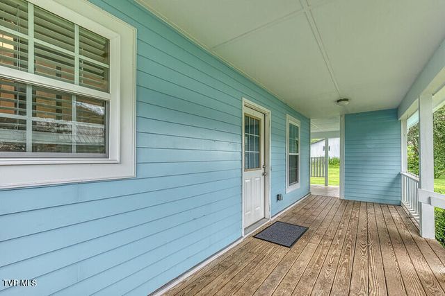 216 Main Street, Roan Mountain, TN 37687