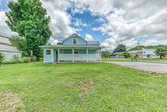 216 Main Street, Roan Mountain, TN 37687