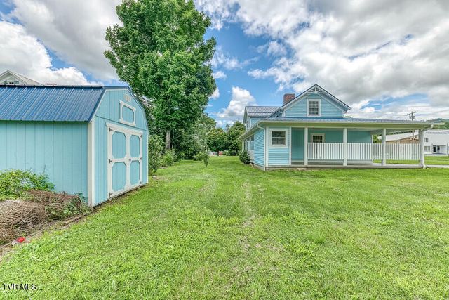 216 Main Street, Roan Mountain, TN 37687