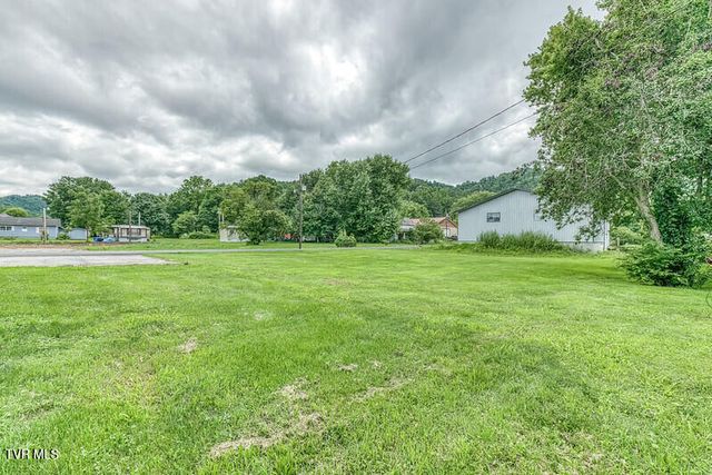 216 Main Street, Roan Mountain, TN 37687