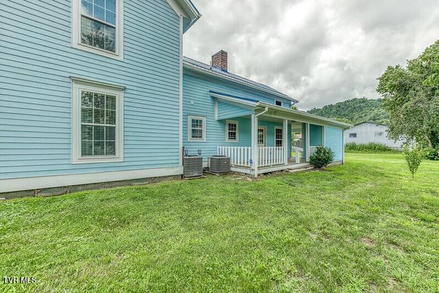 216 Main Street, Roan Mountain, TN 37687