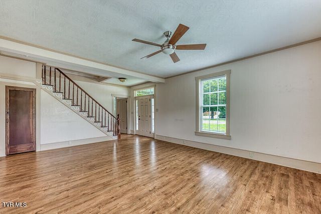 216 Main Street, Roan Mountain, TN 37687