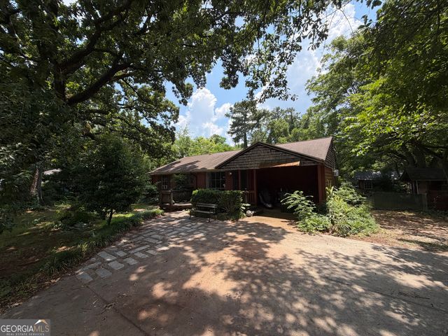1054 College Station Road, Athens, GA 30605