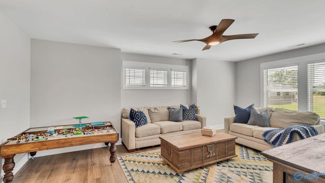 219 Applewood Court, Huntsville, AL 35811