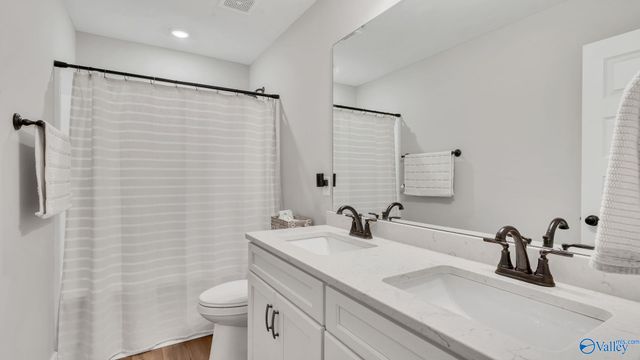 219 Applewood Court, Huntsville, AL 35811