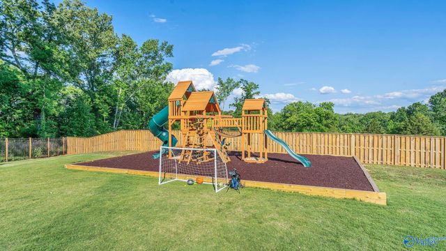 219 Applewood Court, Huntsville, AL 35811