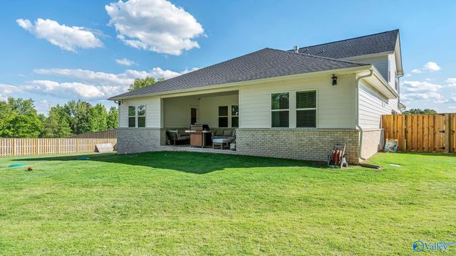 219 Applewood Court, Huntsville, AL 35811