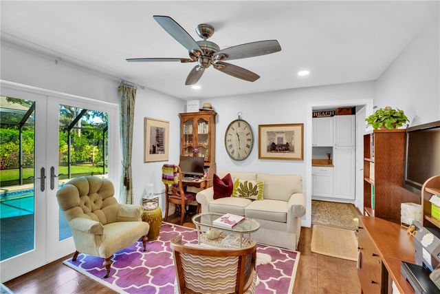 935 Tulip Lane, Vero Beach, FL 32963