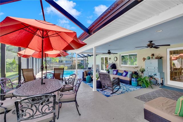 935 Tulip Lane, Vero Beach, FL 32963