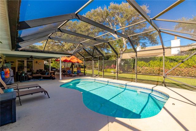 935 Tulip Lane, Vero Beach, FL 32963