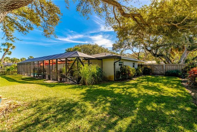 935 Tulip Lane, Vero Beach, FL 32963