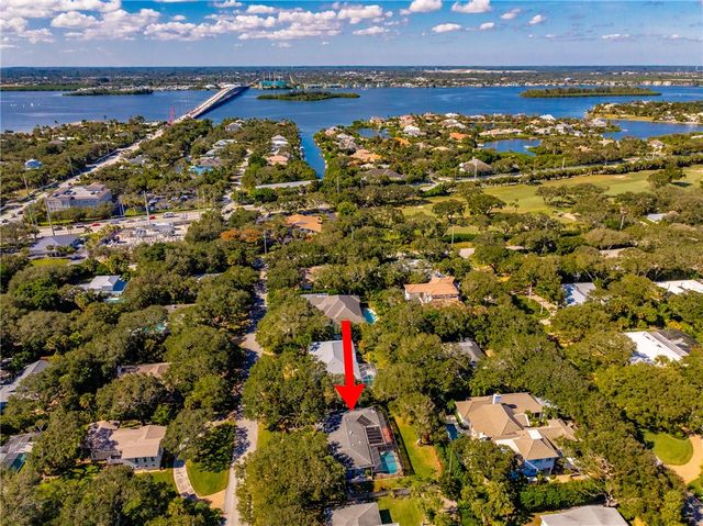 935 Tulip Lane, Vero Beach, FL 32963