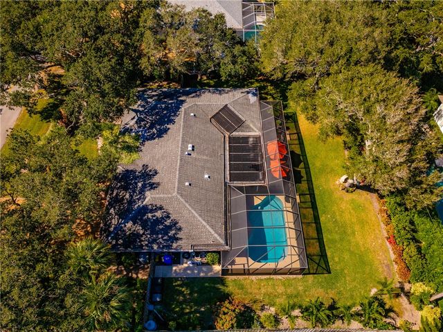 935 Tulip Lane, Vero Beach, FL 32963