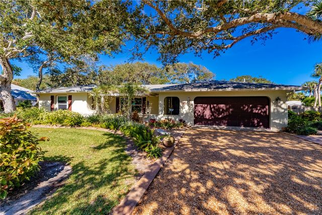 935 Tulip Lane, Vero Beach, FL 32963