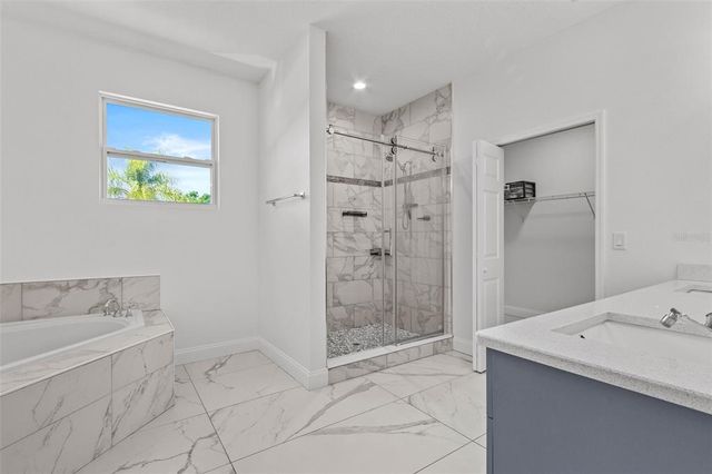 3612 W PEARL AVENUE, Tampa, FL 33611