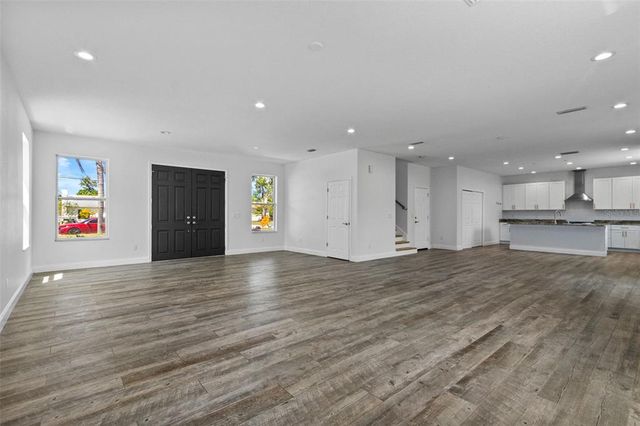3612 W PEARL AVENUE, Tampa, FL 33611