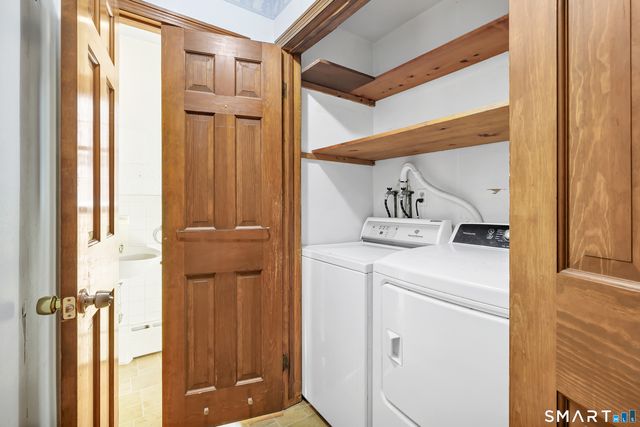 10 Philip Drive, Shelton, CT 06484