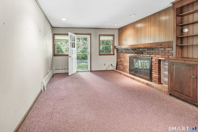 10 Philip Drive, Shelton, CT 06484