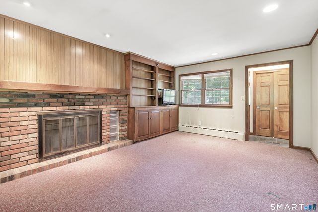 10 Philip Drive, Shelton, CT 06484