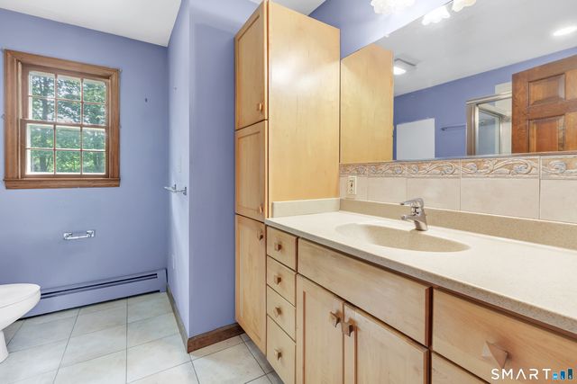 10 Philip Drive, Shelton, CT 06484