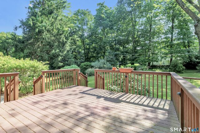10 Philip Drive, Shelton, CT 06484