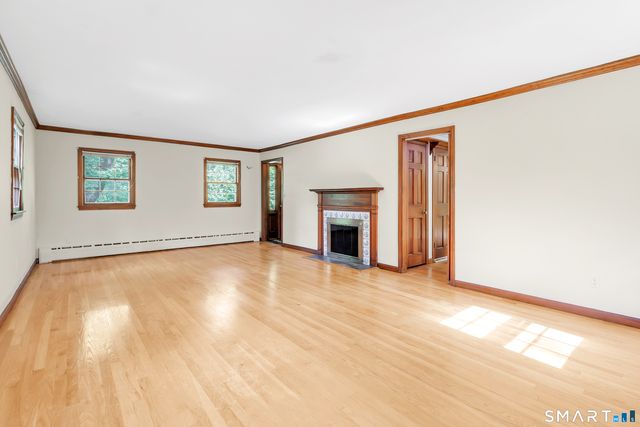 10 Philip Drive, Shelton, CT 06484