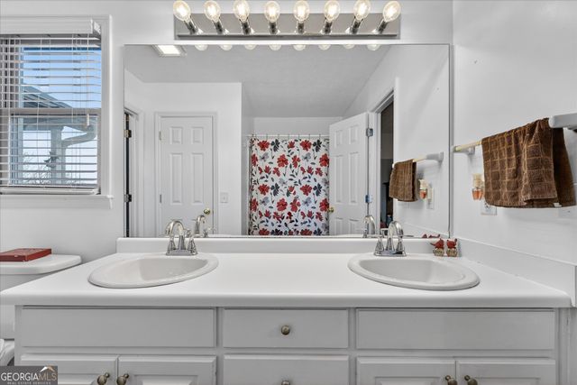 1982 Moccasin Gap Road, Lula, GA 30554