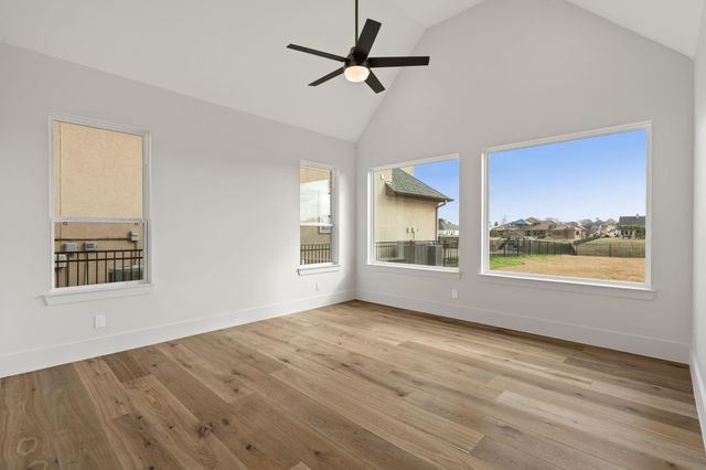 11585 Grandview Drive, Montgomery, TX 77356
