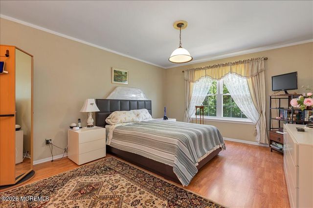 73 Malibu Drive, Eatontown, NJ 07724