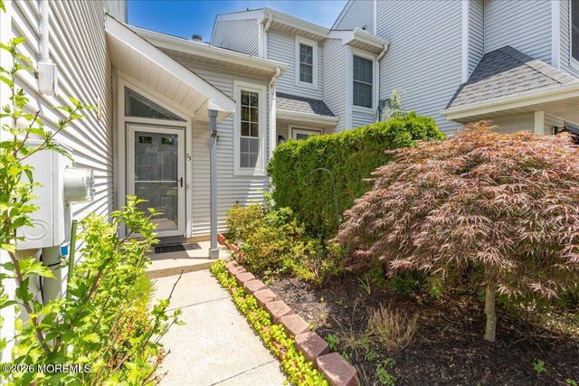 73 Malibu Drive, Eatontown, NJ 07724