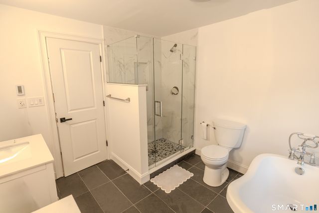 23 Washington Street, Derby, CT 06418