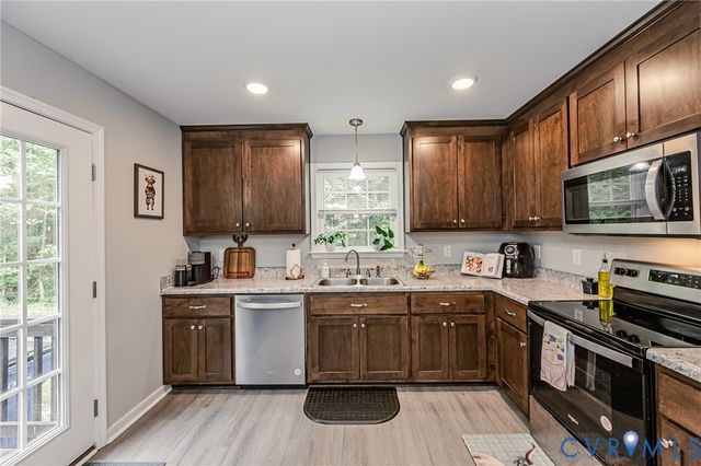 3240 Fielding Rd, Chesterfield, VA 23834