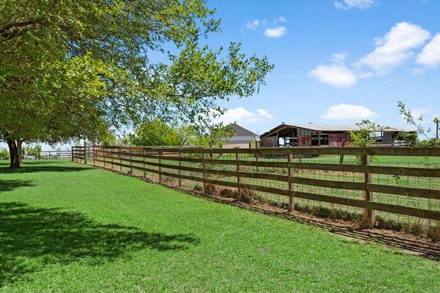 1394 E Fm 149 Road E, Anderson, TX 77830