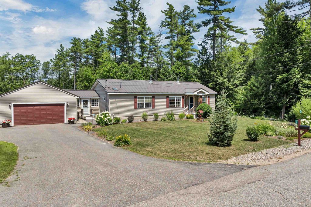 18 Butternut Lane, Tuftonboro, NH 03816