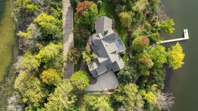 1465 Island Drive, Golden Valley, MN 55422