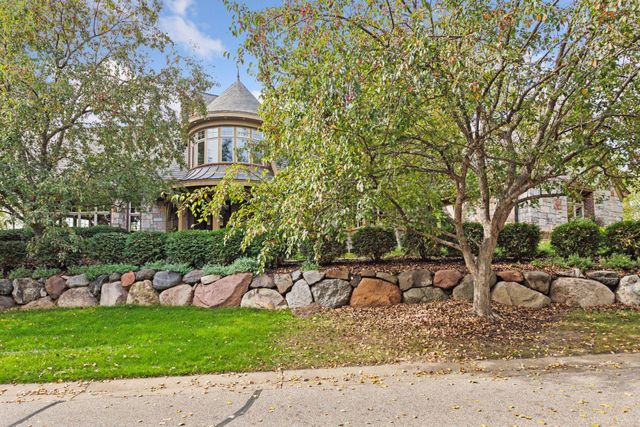 1465 Island Drive, Golden Valley, MN 55422