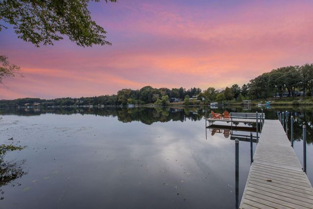 1465 Island Drive, Golden Valley, MN 55422