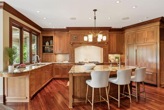 1465 Island Drive, Golden Valley, MN 55422