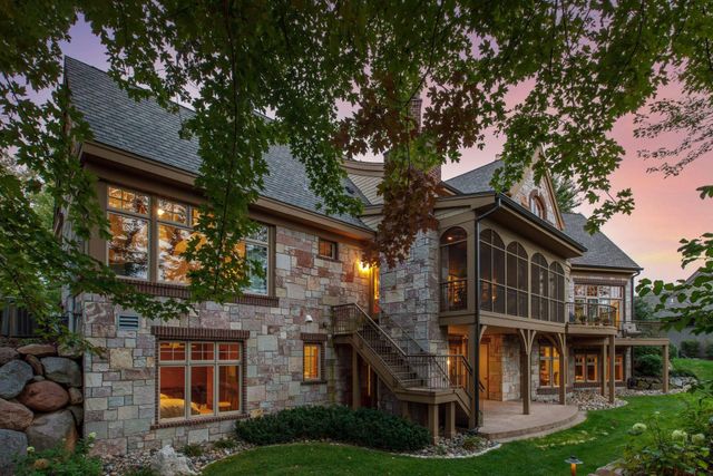 1465 Island Drive, Golden Valley, MN 55422