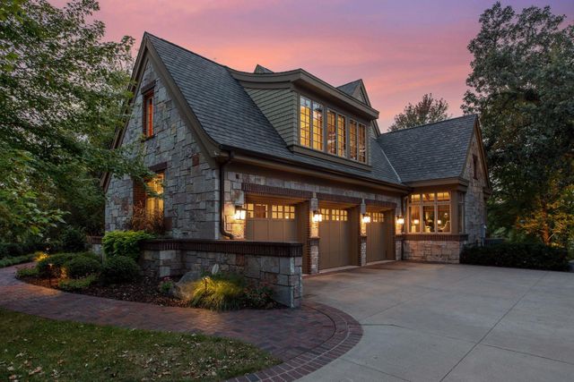 1465 Island Drive, Golden Valley, MN 55422