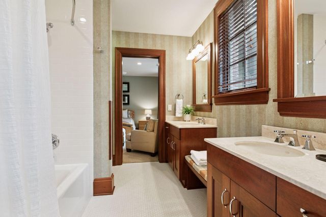 1465 Island Drive, Golden Valley, MN 55422