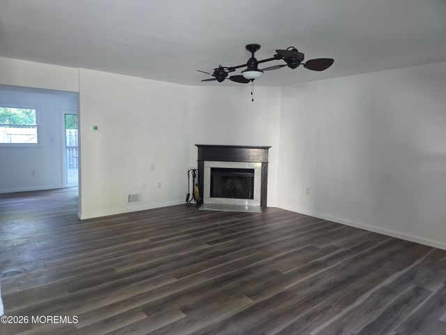 14 Independence Court, Jackson, NJ 08527