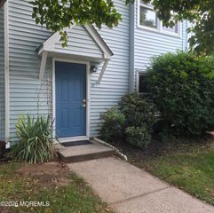 14 Independence Court, Jackson, NJ 08527