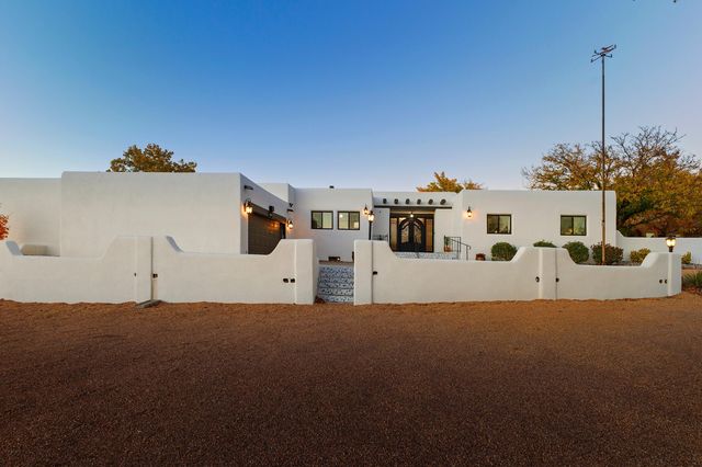 10809 Anaheim Avenue NE, Albuquerque, NM 87122