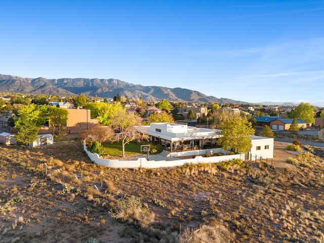 10809 Anaheim Avenue NE, Albuquerque, NM 87122